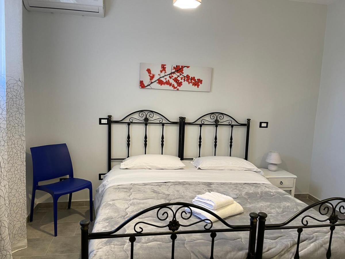 B&B Antichi Cortili Termini Imerese Exterior photo